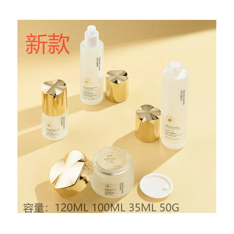 Bộ chai + hũ thủy tinh trắng nắp vàng kim – mã NXG0447