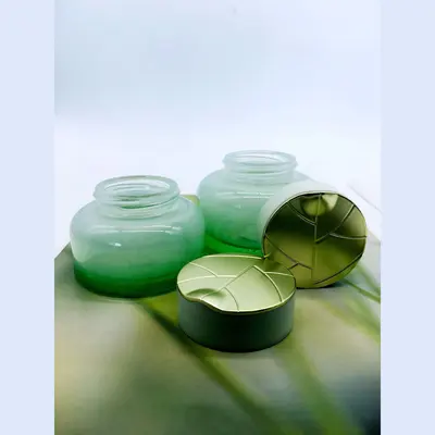 Bộ chai xịt thủy tinh + hũ kem xanh lá chuyển màu 120ml – ảnh 4
