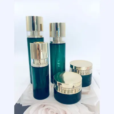 Bộ chai xịt thủy tinh + hũ kem xanh petrol nắp vàng 120ml – ảnh 5