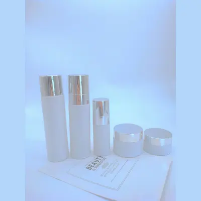 Bộ chai xịt thủy tinh + hũ kem trắng mờ nắp bạc 120ml – mã NXG0639