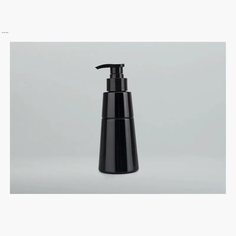 Chai nhựa đen dáng côn vòi bơm – mã NXP0480