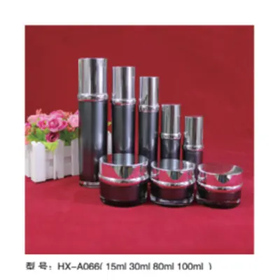 Bộ chai + hũ acrylic đen – đỏ rượu HX-A066 – mã NXP0789