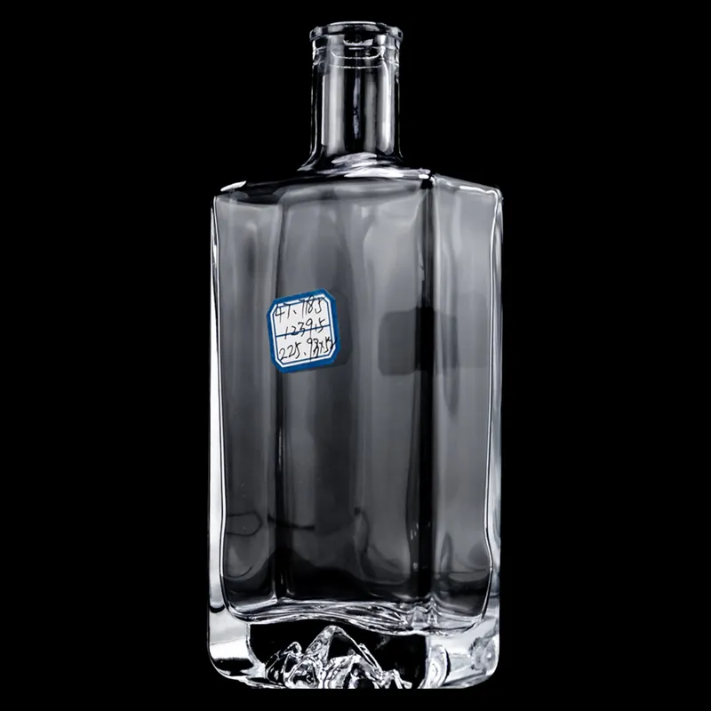 Chai rượu thủy tinh vuông dẹt đáy tạo hình núi 500ml – mã NXW0005