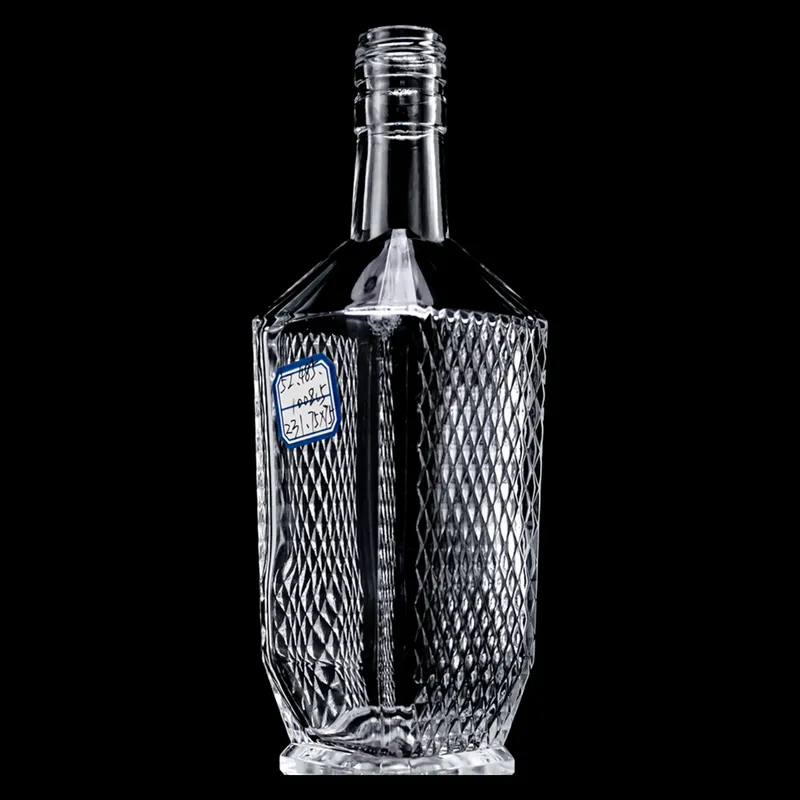 Chai rượu thủy tinh vuông vân kim cương 500ml – mã NXW0006