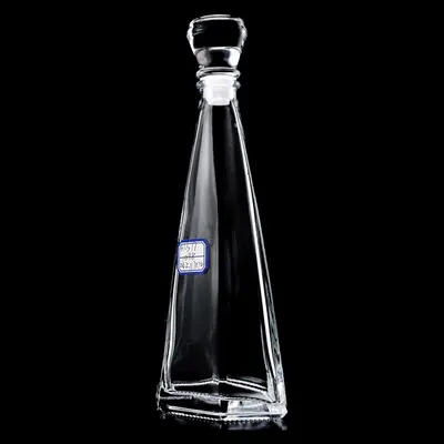 Chai rượu thủy tinh tam giác cao nút pha lê 500ml – mã NXW0042