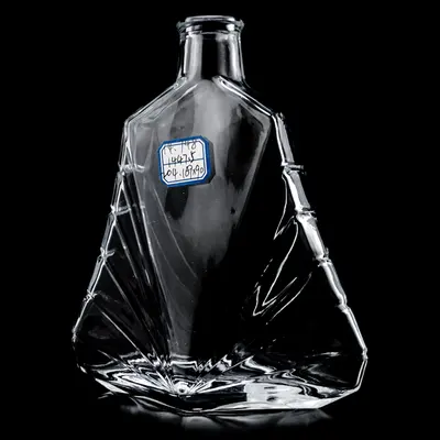 Chai rượu thủy tinh dáng cánh buồm 650ml – mã NXW0073
