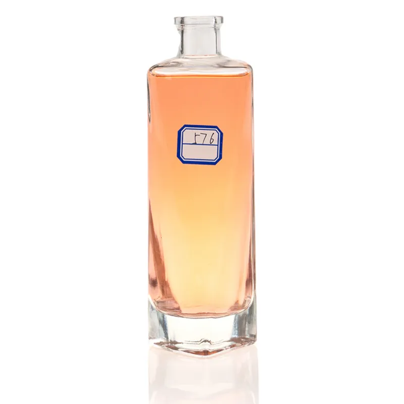 Chai rượu thủy tinh vuông cao 550ml – mã NXW0119