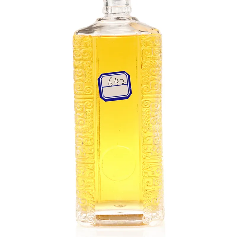 Chai rượu thủy tinh vuông hoa văn 700ml – mã NXW0185